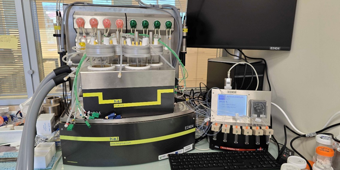Automated Parallel Synthesis - PolyBLOCK 4 - H.E.L.